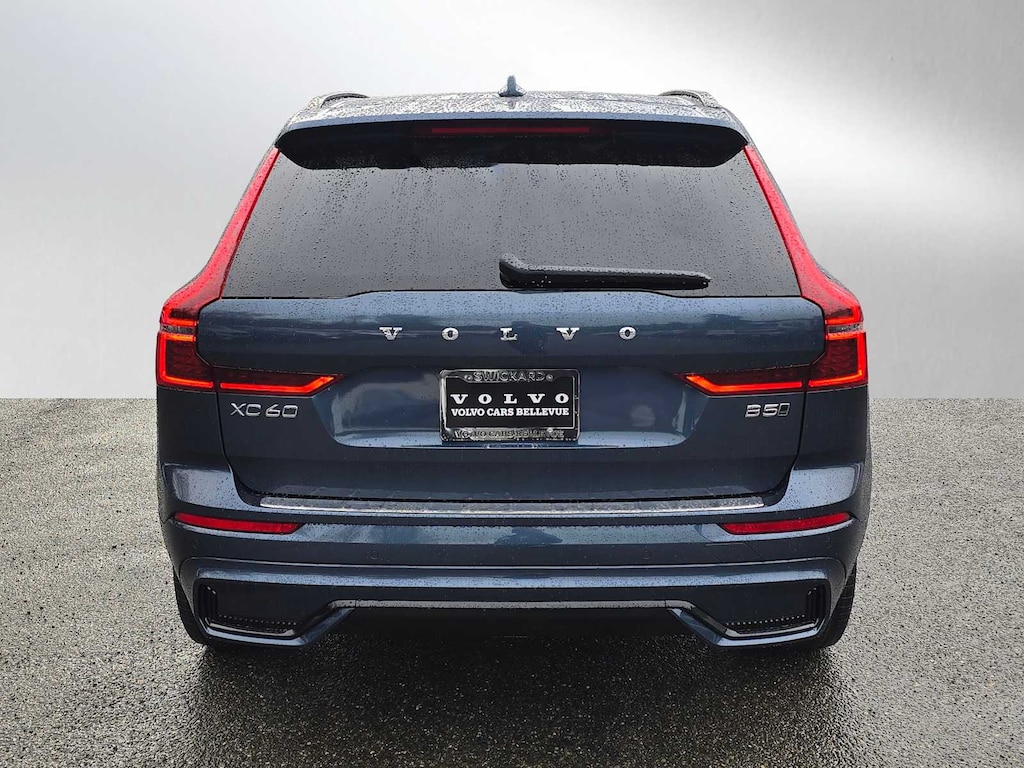 New 2026 Volvo XC60 B5 Plus SUV