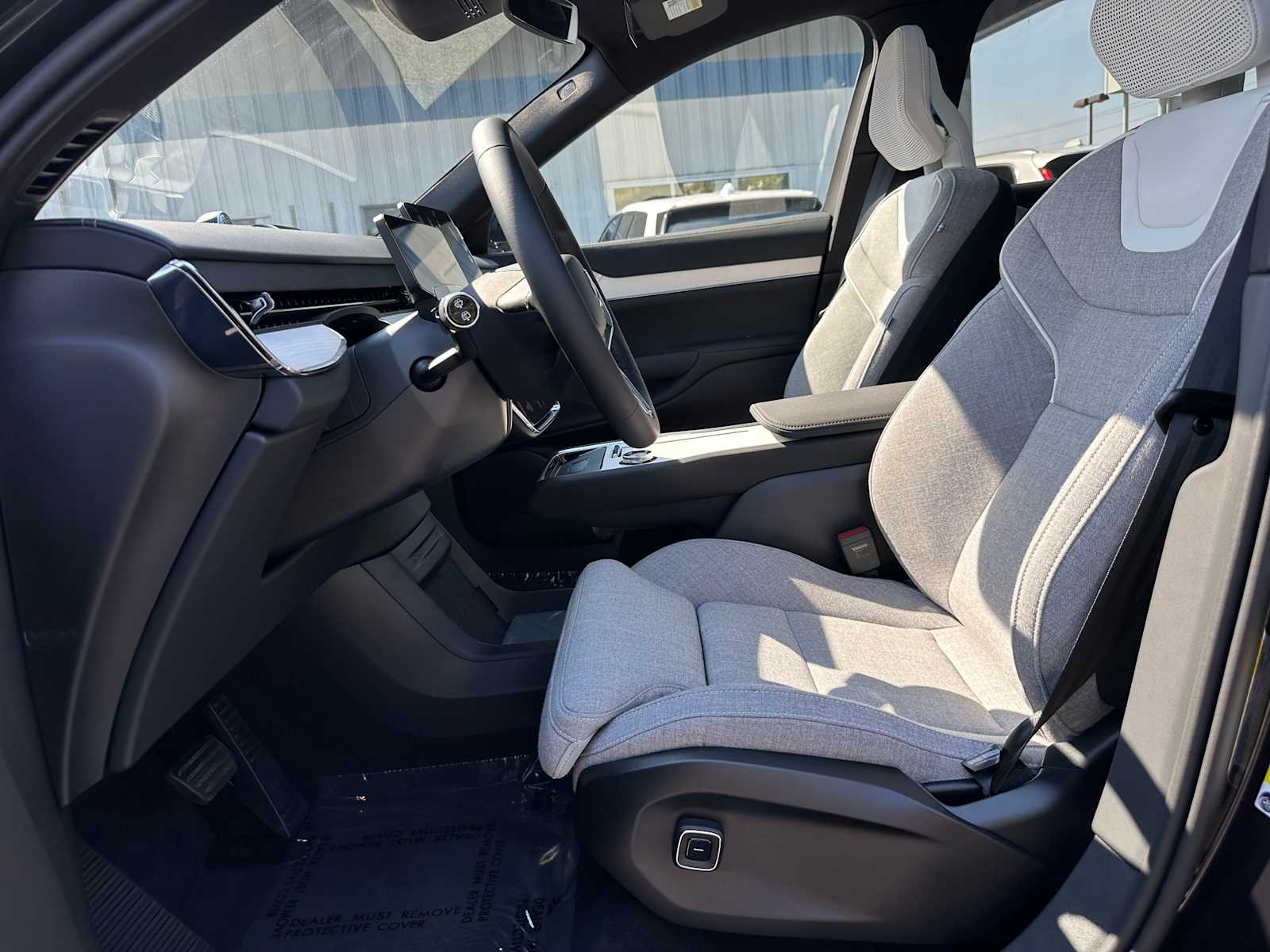 2025 Volvo EX90 Ultra - Photo 20