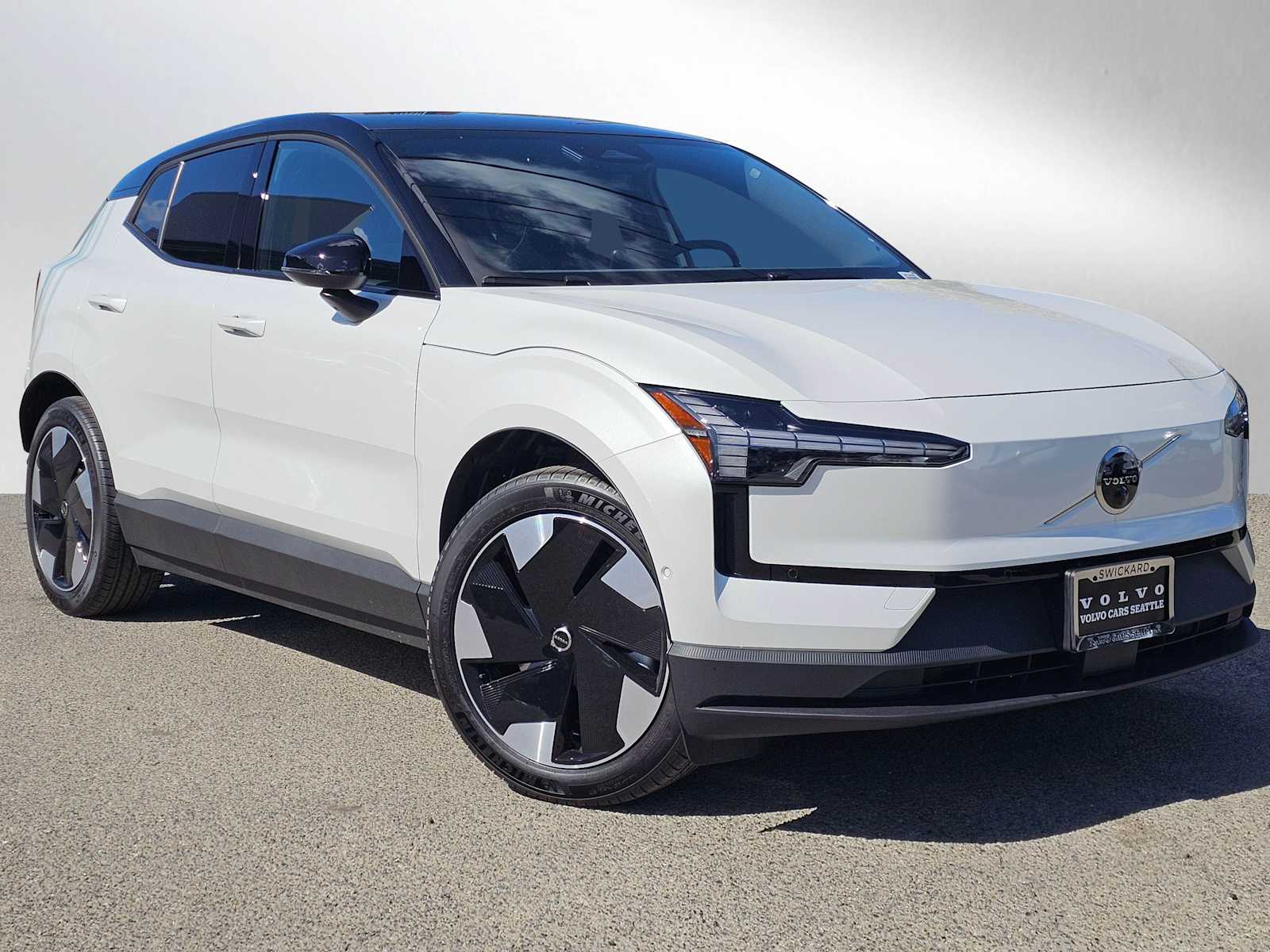 2026 Volvo EX30 Twin Motor Performance Ultra's photo
