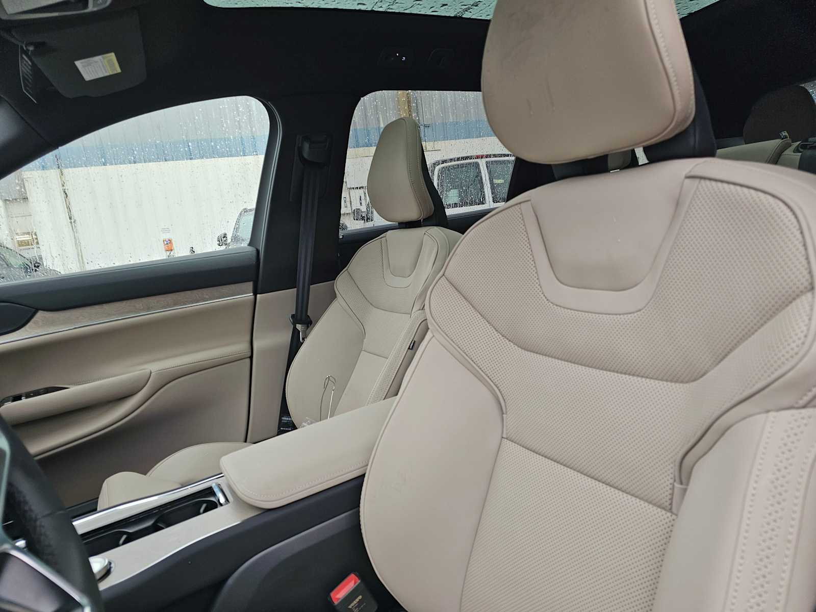 2025 Volvo EX90 Ultra - Photo 23