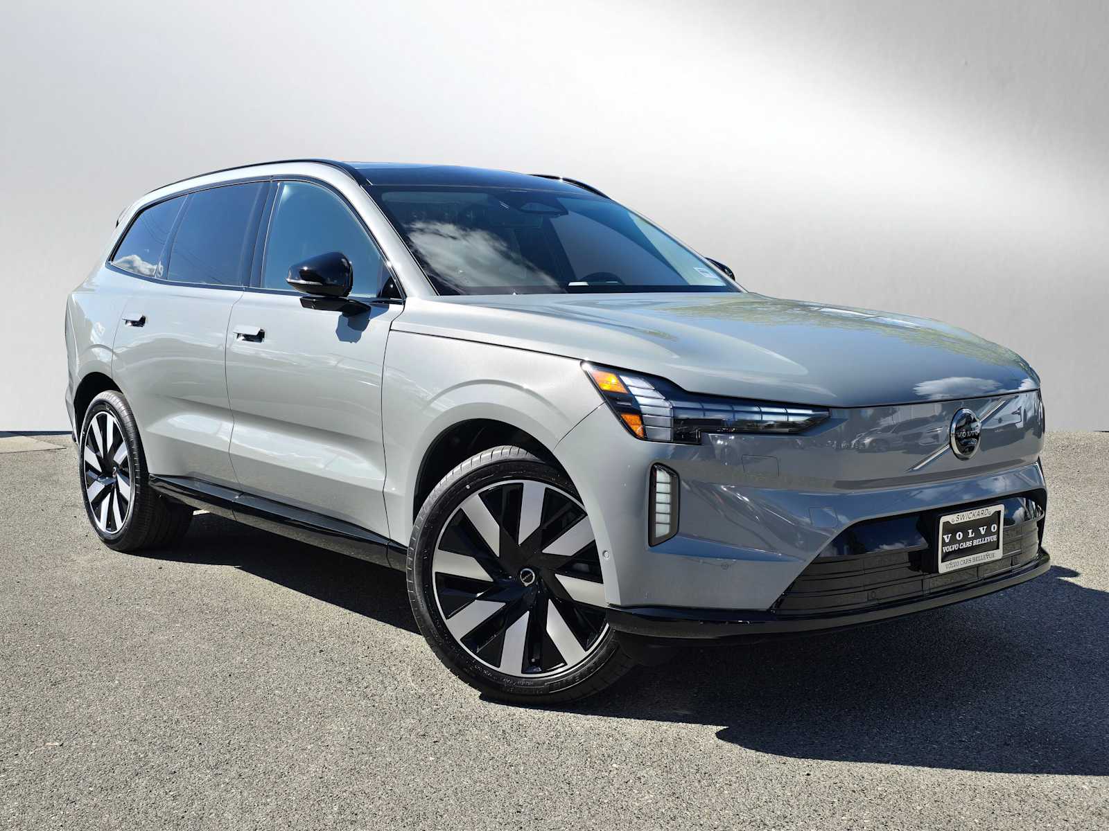 2026 Volvo EX90