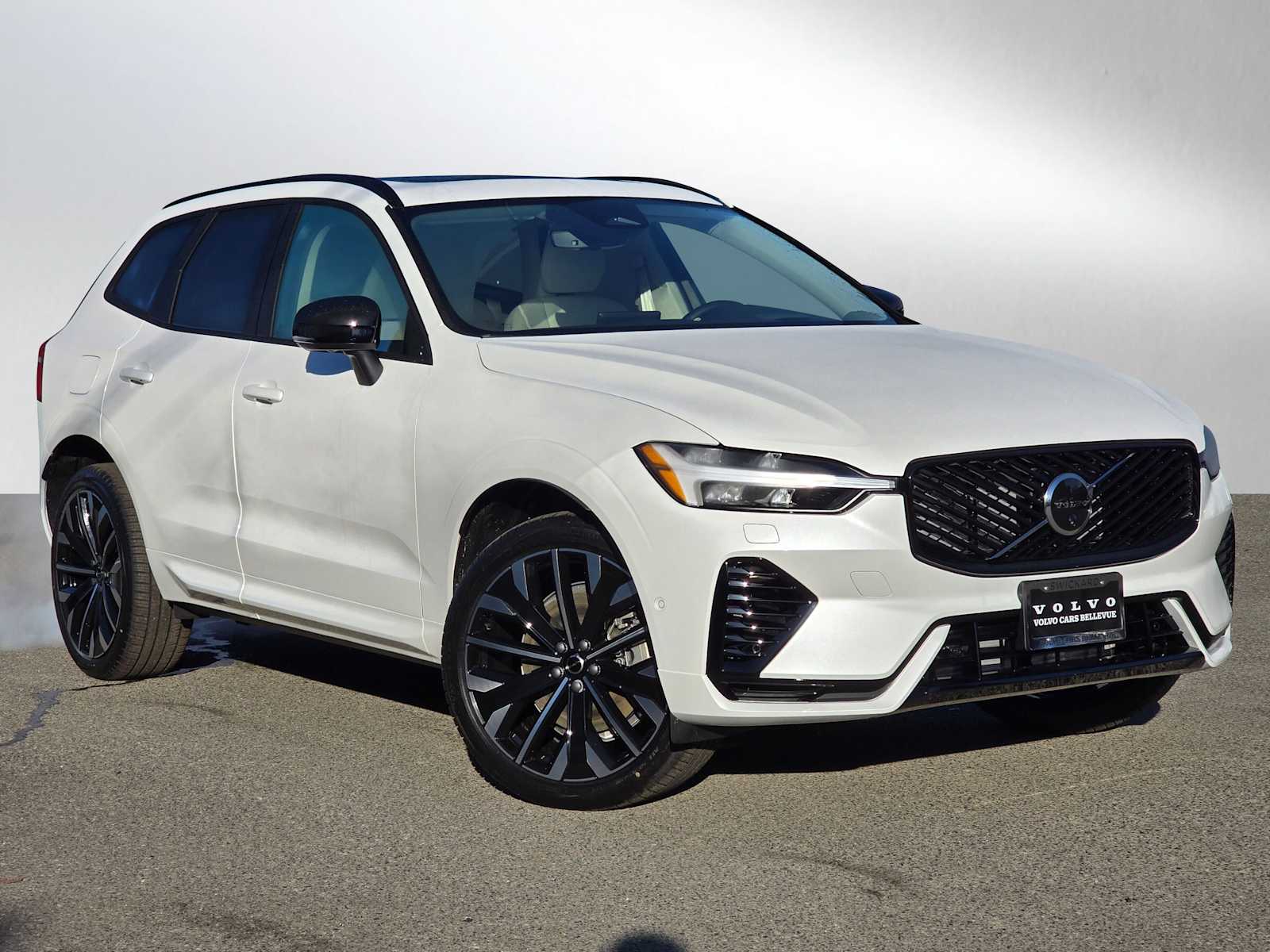2026 Volvo XC60 T8 Ultra Dark AWD's photo