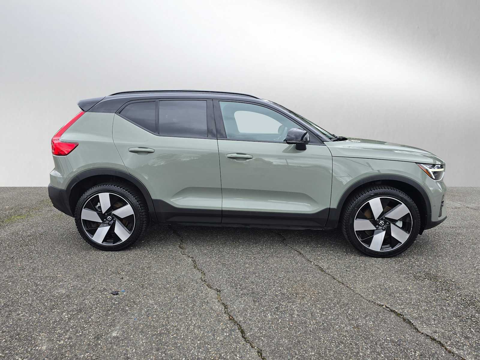 Certified 2023 Volvo XC40 Ultimate with VIN YV4ED3UM2P2044313 for sale in Bellevue, WA