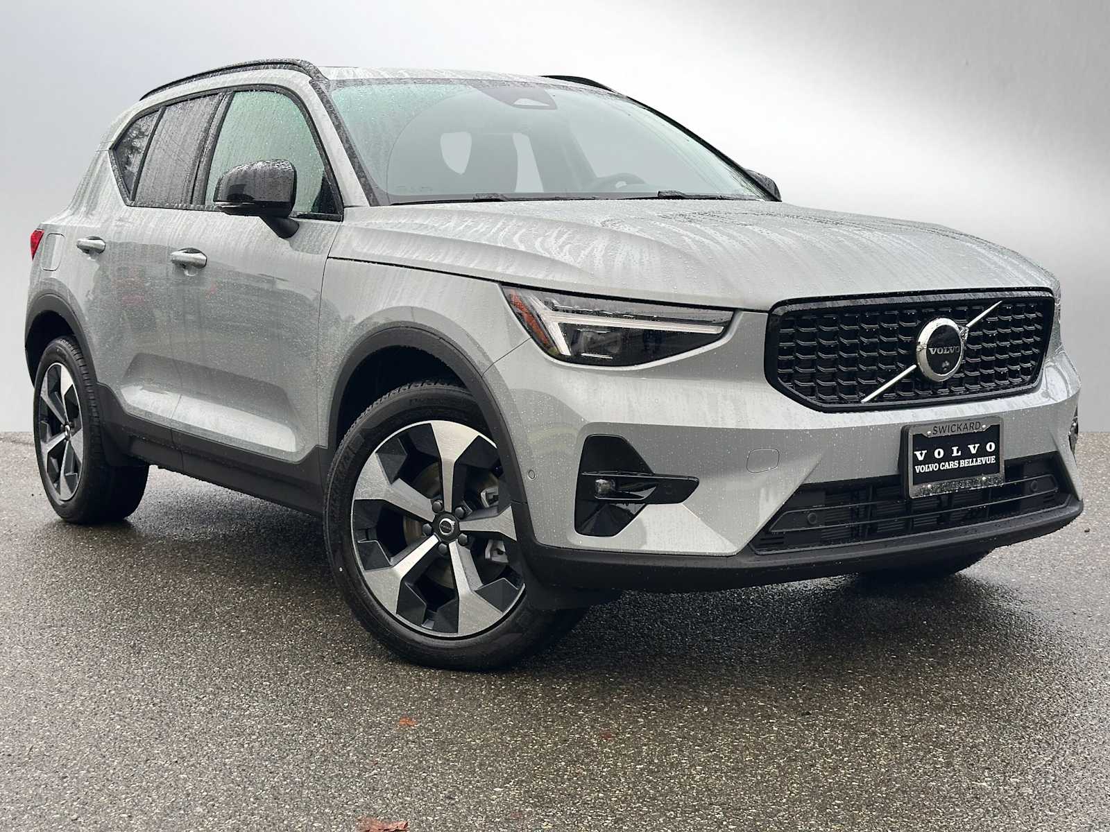 2026 Volvo XC40 Plus's photo