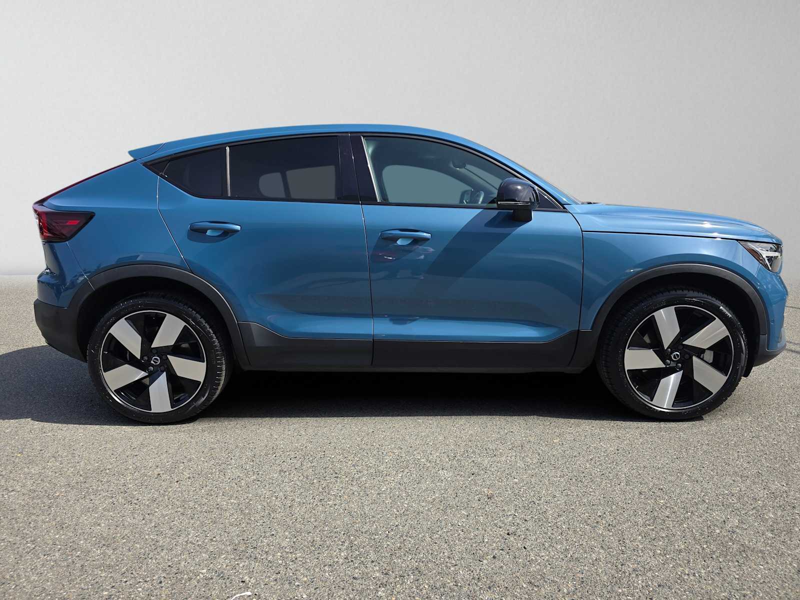 Certified 2023 Volvo C40 Ultimate with VIN YV4ED3GM1P2036666 for sale in Bellevue, WA