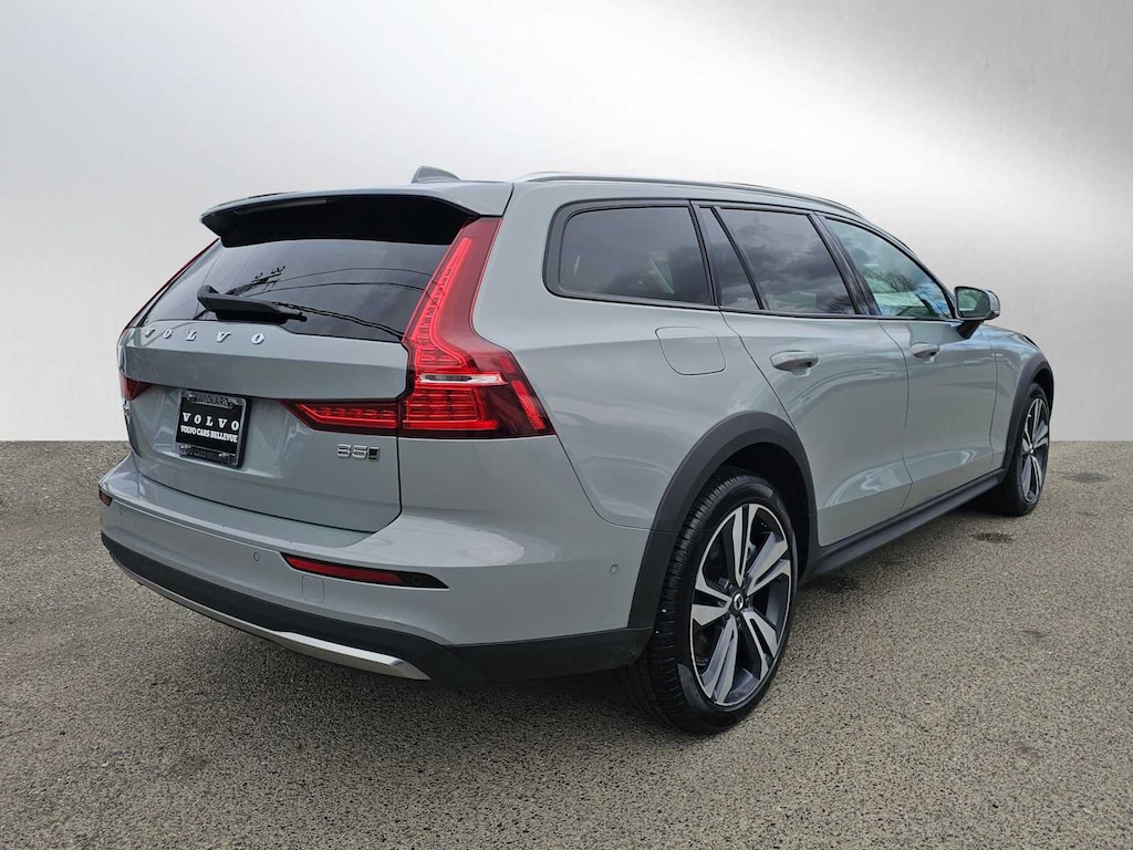 Certified 2025 Volvo V60 Cross Country B5 Plus Wagon