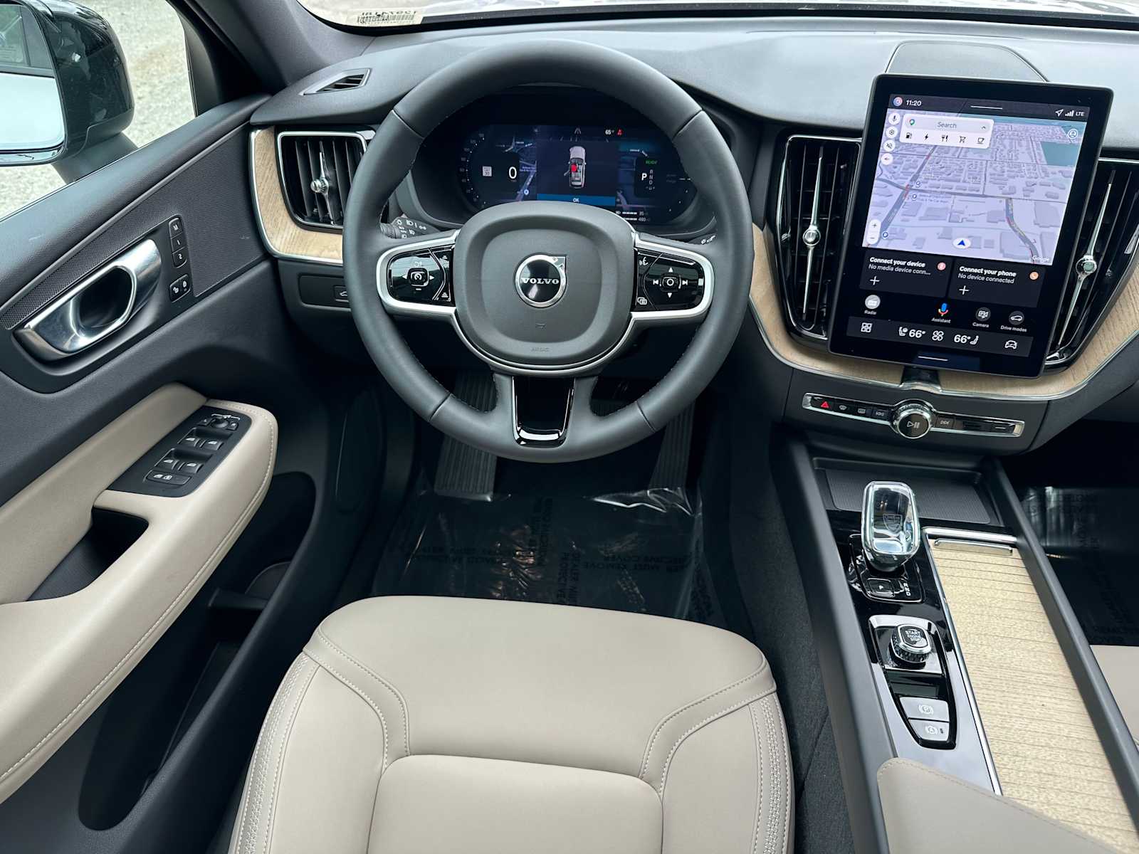 2026 Volvo XC60 Core - Photo 17