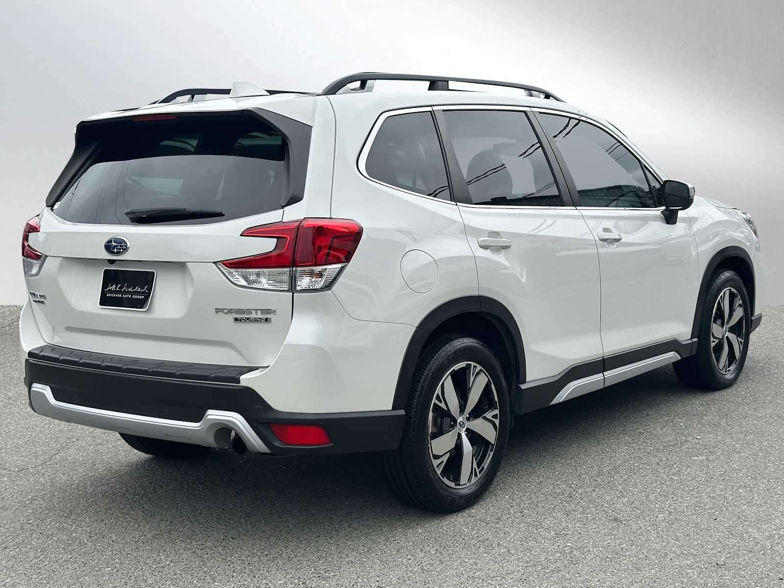 2020 Subaru Forester Touring photo 3