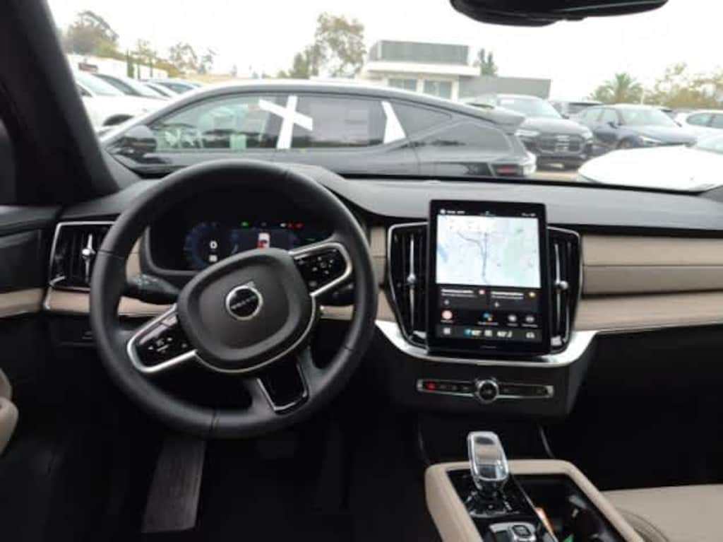 Used 2025 Volvo XC90 plug-in hybrid T8 (2025.5) Ultra 7-Seater SUV