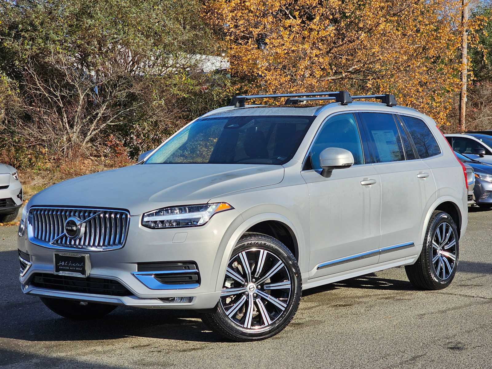 2025 Volvo XC90 Core photo 2