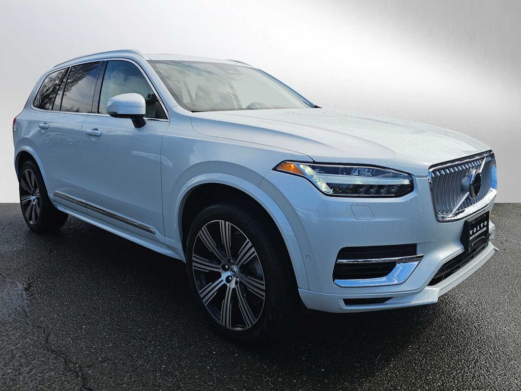New 2025 Volvo XC90 plug-in hybrid T8 Plus 7-Seater SUV