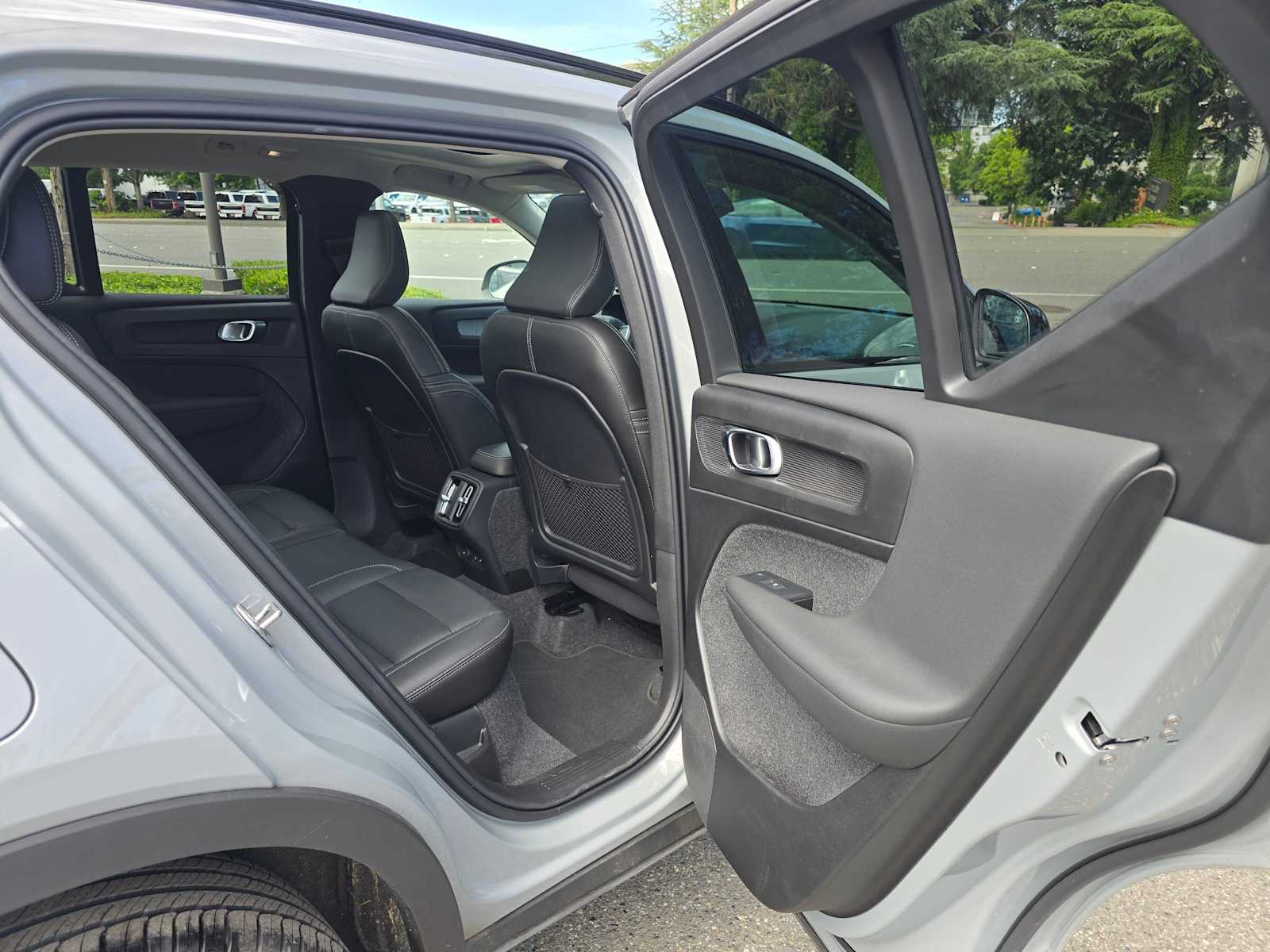2026 Volvo XC40 Core - Photo 13