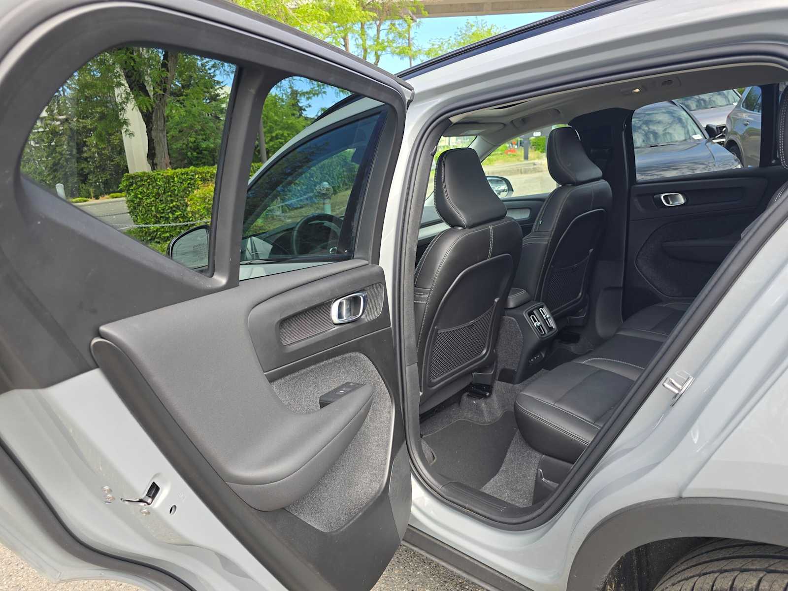2026 Volvo XC40 Core - Photo 16