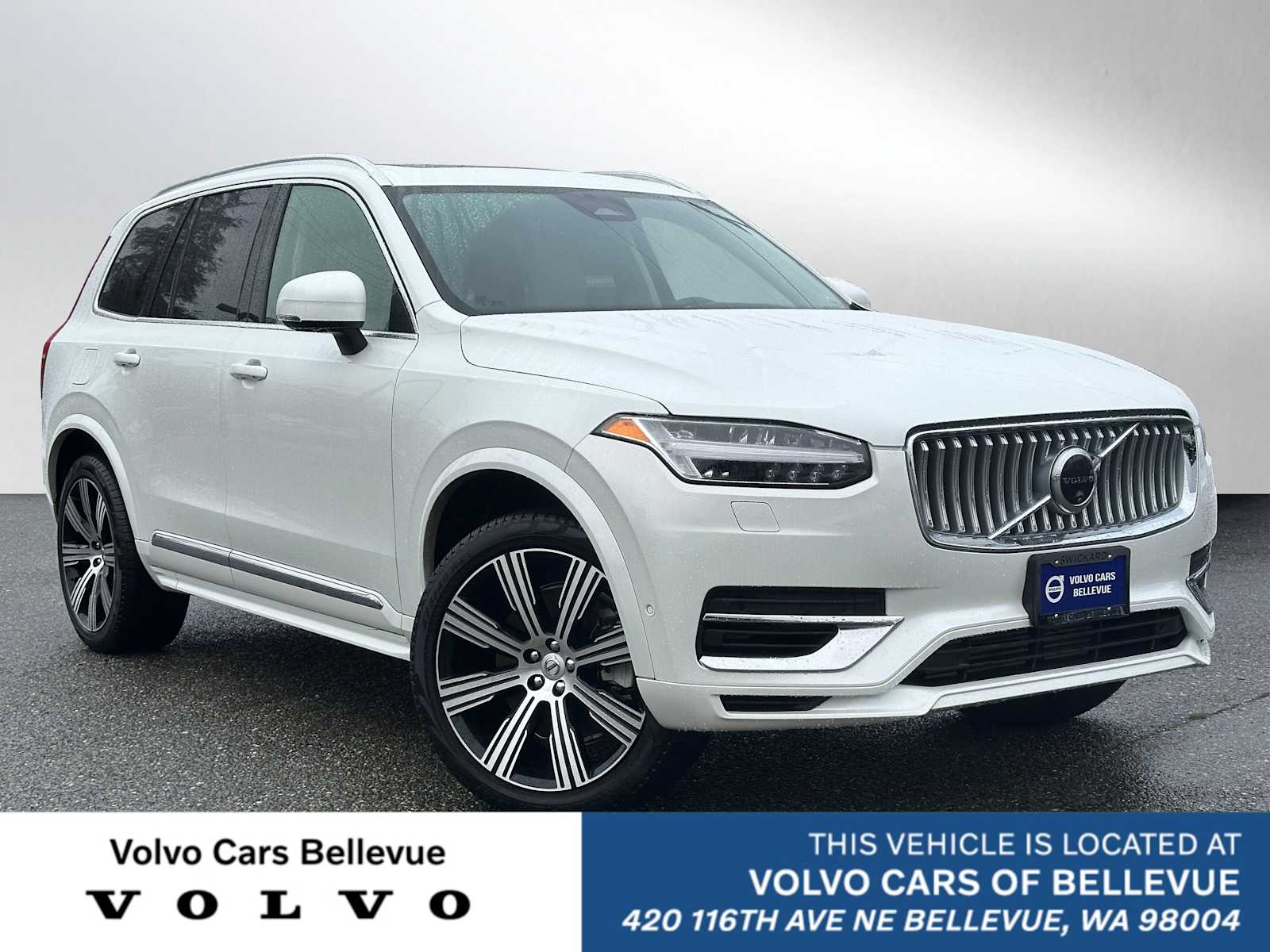 2025 Volvo XC90 Plus's photo