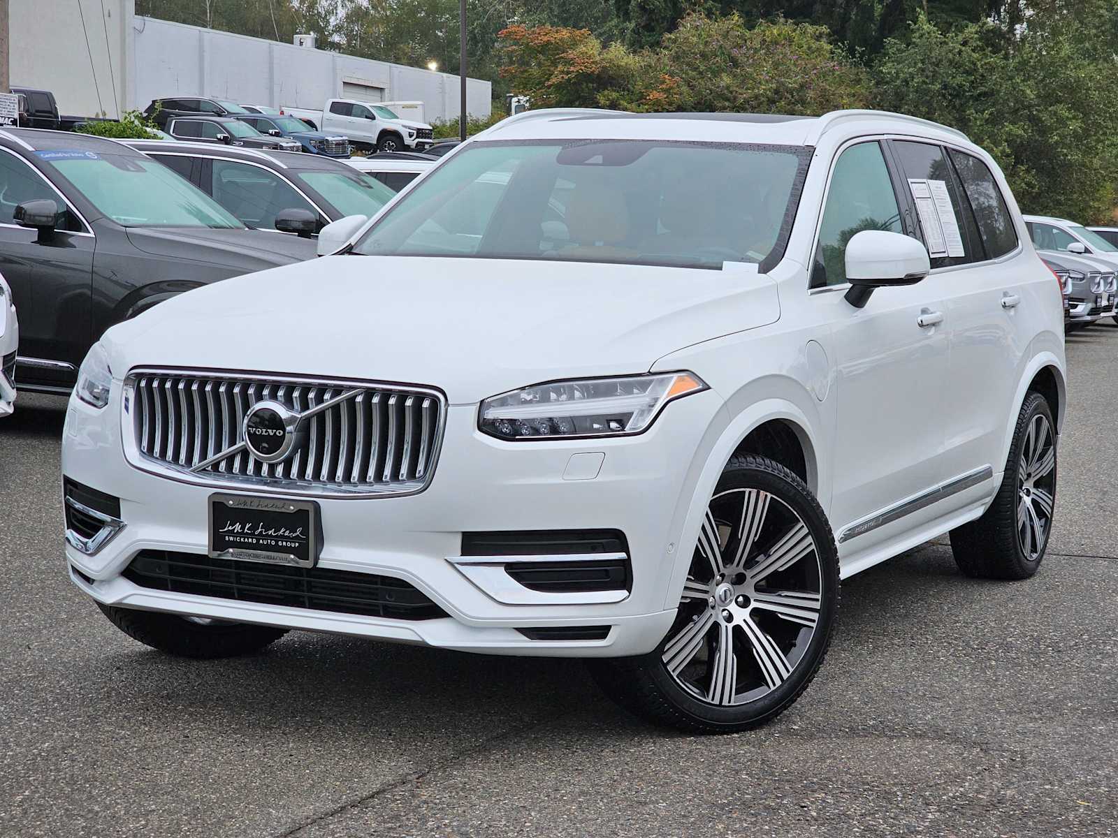 Used 2022 Volvo XC90 Inscription with VIN YV4BR0CL7N1786138 for sale in Bellevue, WA