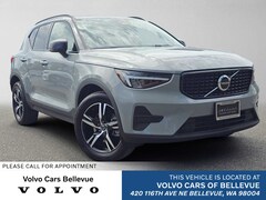 2026 Volvo XC40 B5 Core All-Wheel Drive SUV