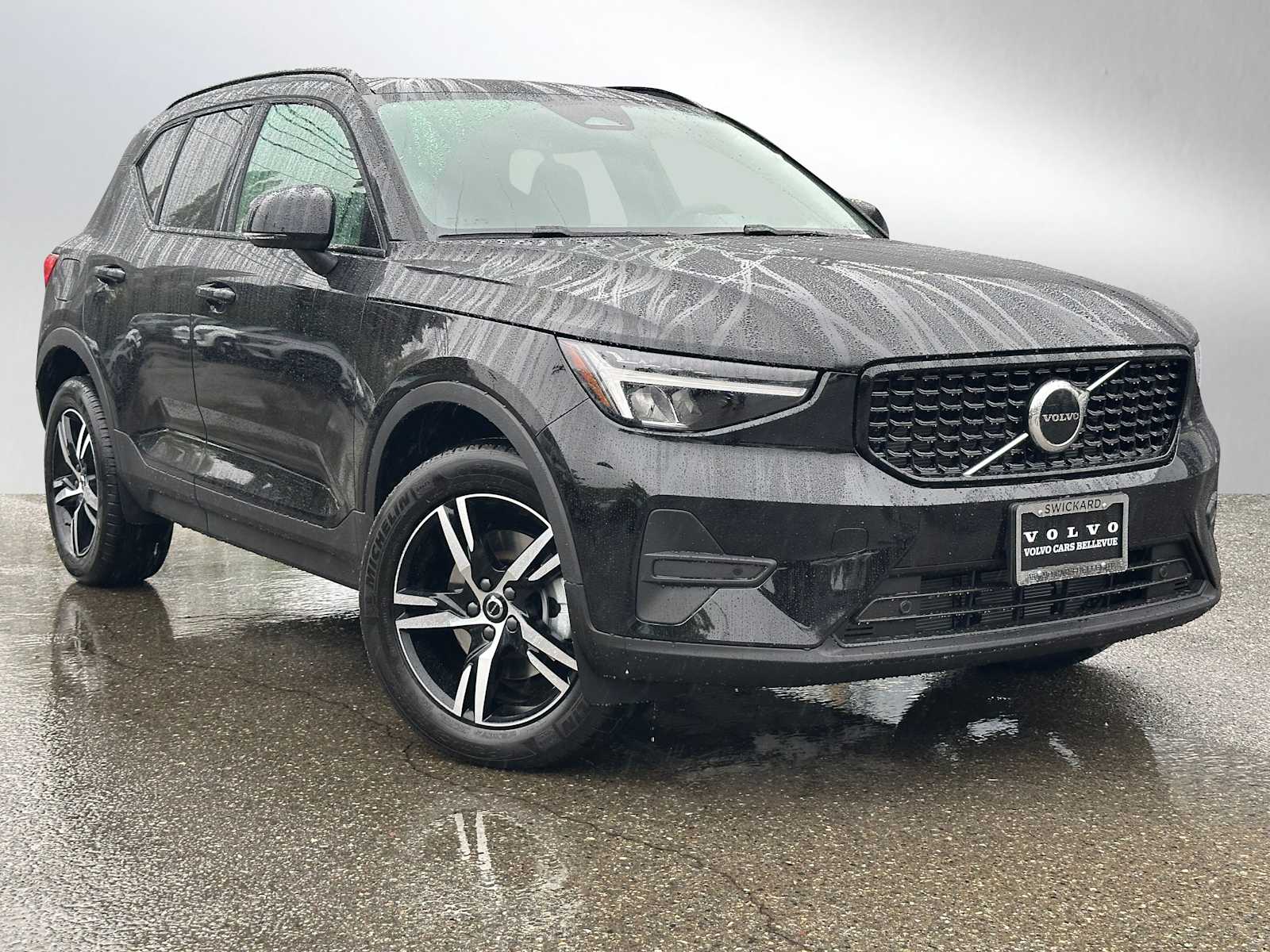 2026 Volvo XC40 B5 Core Dark AWD's photo