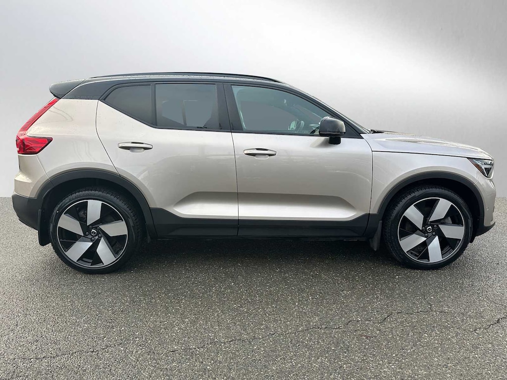 Certified 2023 Volvo XC40 Recharge Pure Electric Ultimate SUV