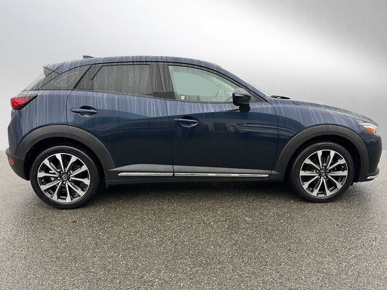 2019 Mazda CX-3 Grand Touring photo 2