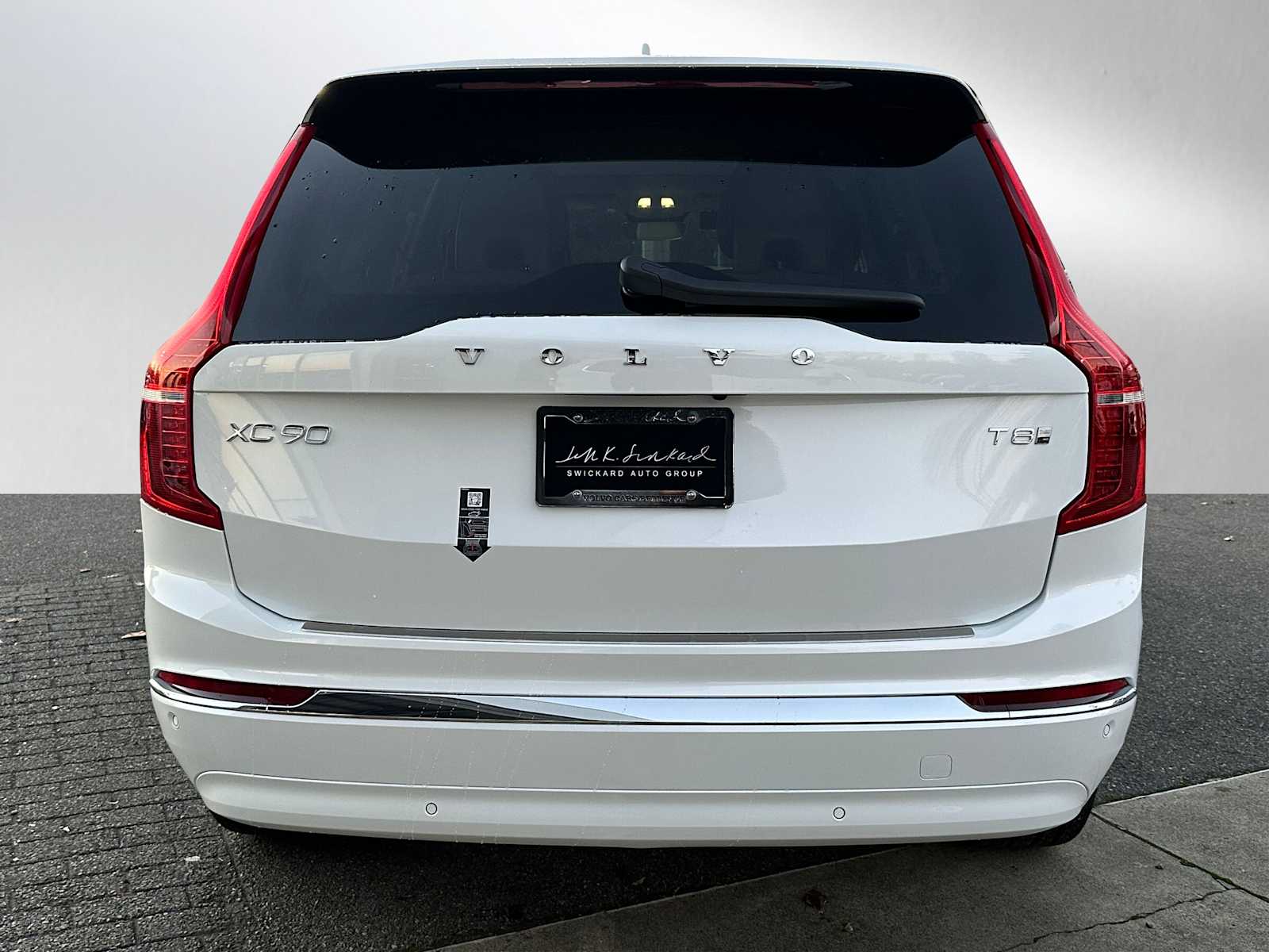 2025 Volvo XC90 T8 Plus photo 4