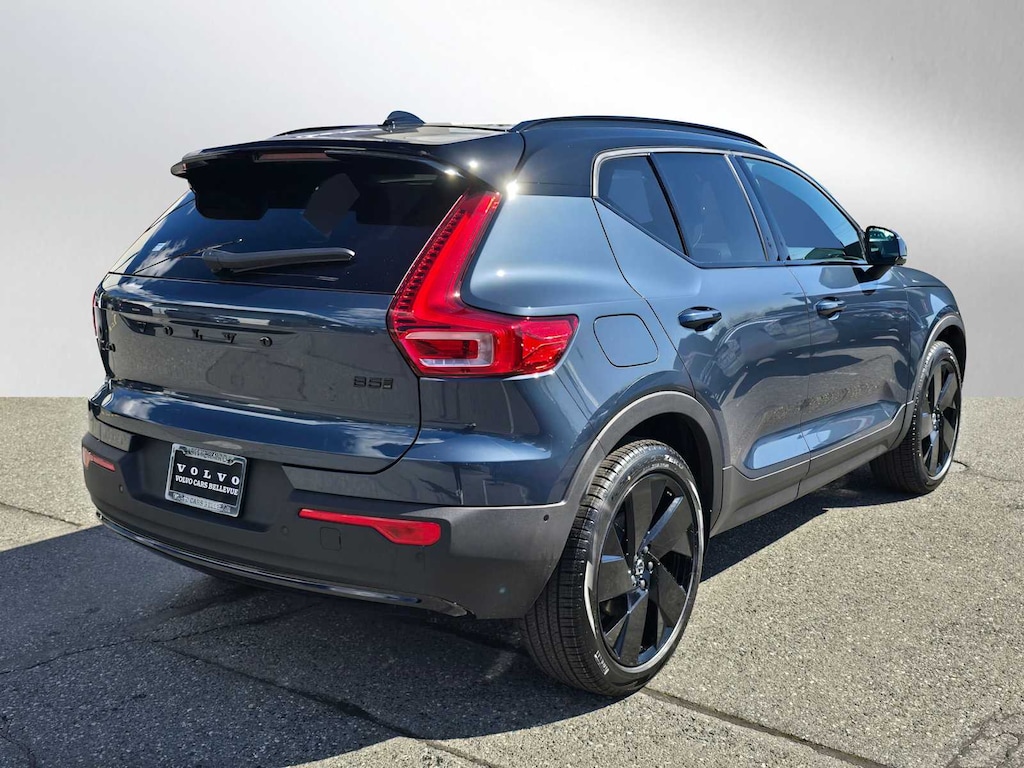 New 2026 Volvo XC40 B5 Ultra Black Edition SUV