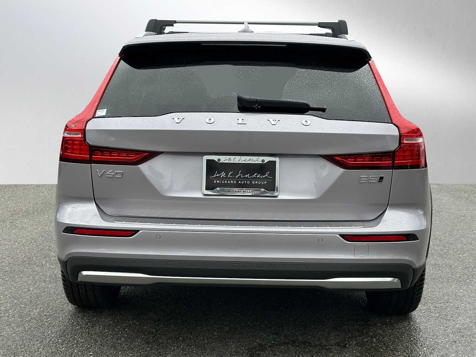 2026 Volvo V60 Cross Country B5 Plus photo 4
