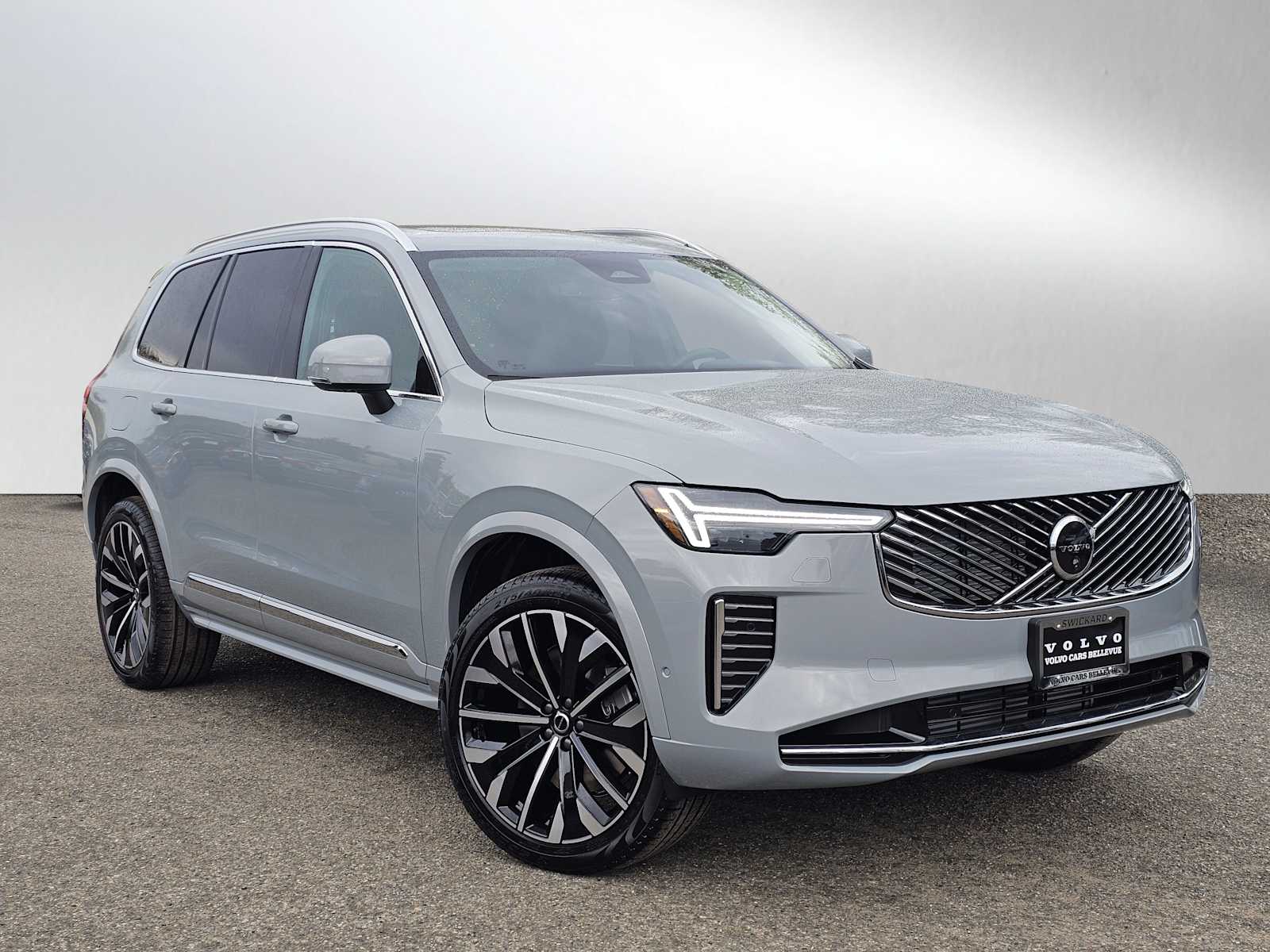 2026 Volvo XC90 T8 Recharge Plus Bright 7-Seat 4WD's photo