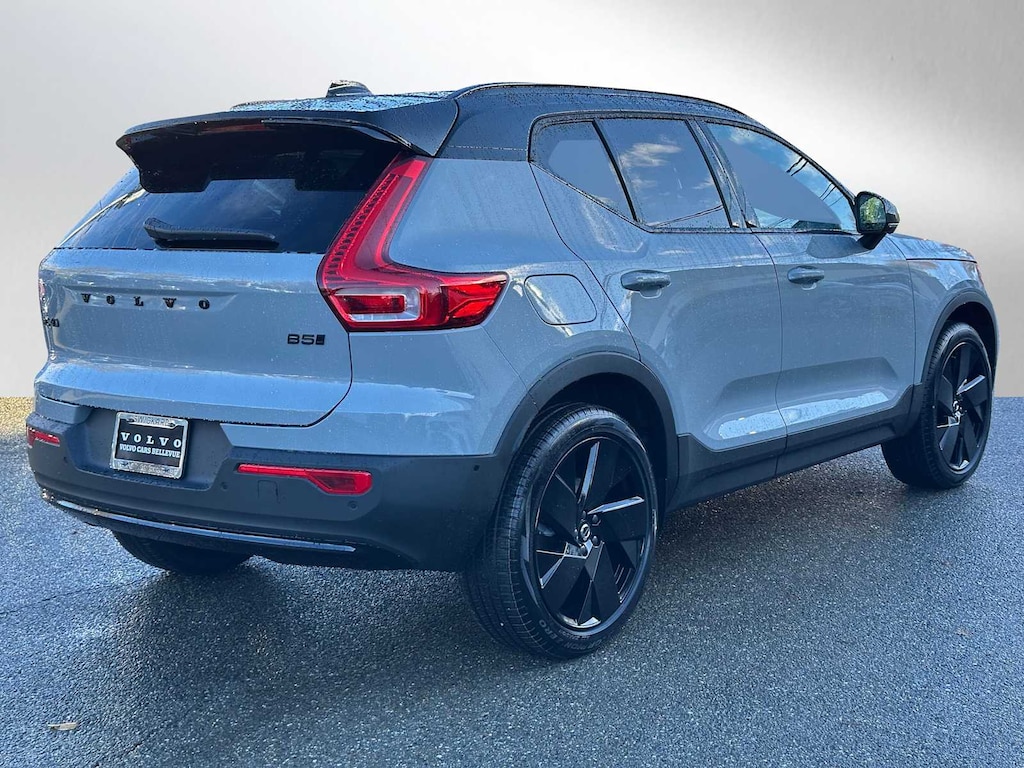 New 2026 Volvo XC40 B5 Ultra Black Edition SUV