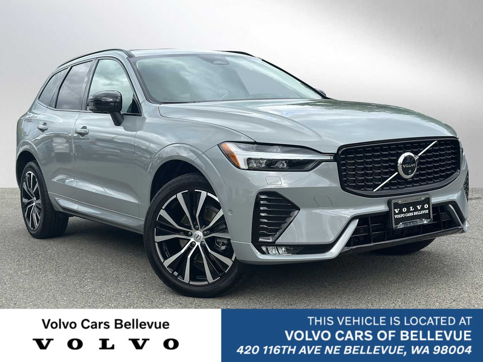 2025 Volvo XC60 B5 Plus Dark AWD's photo