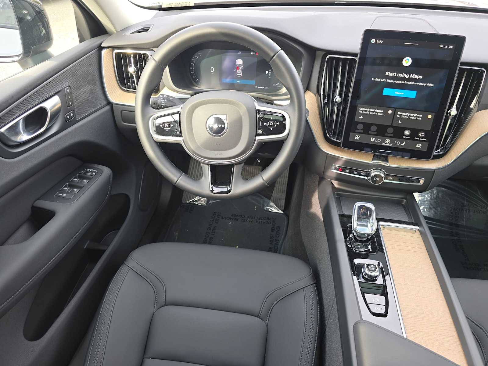 2026 Volvo XC60 Plus - Photo 17