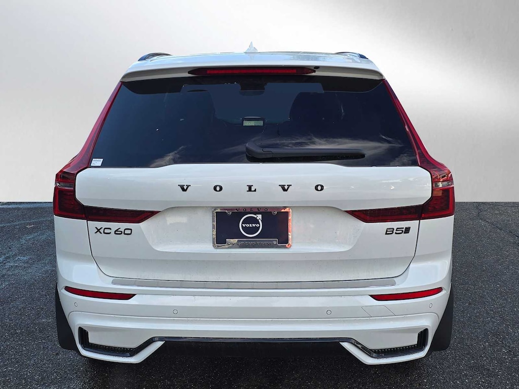 New 2026 Volvo XC60 B5 Ultra Black Edition SUV