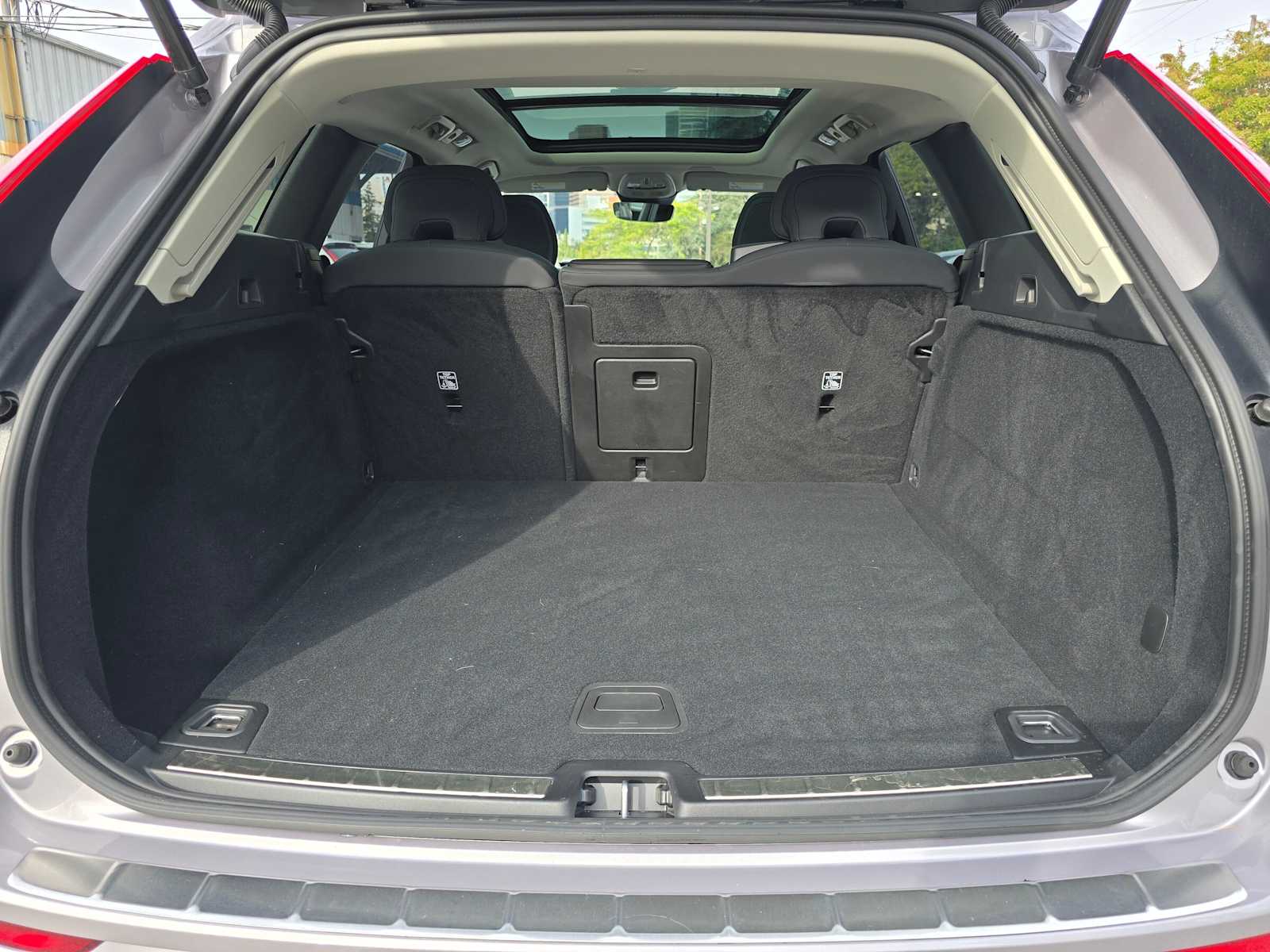 2026 Volvo XC60 Plus - Photo 14