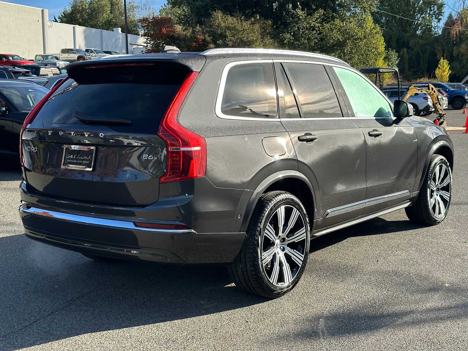 2025 Volvo XC90 AWD photo 2