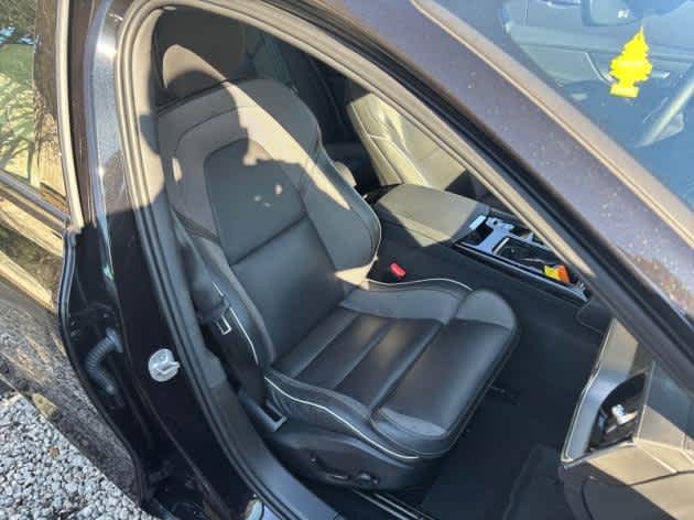 2024 Volvo S60 Recharge Ultimate Black Edition photo 2