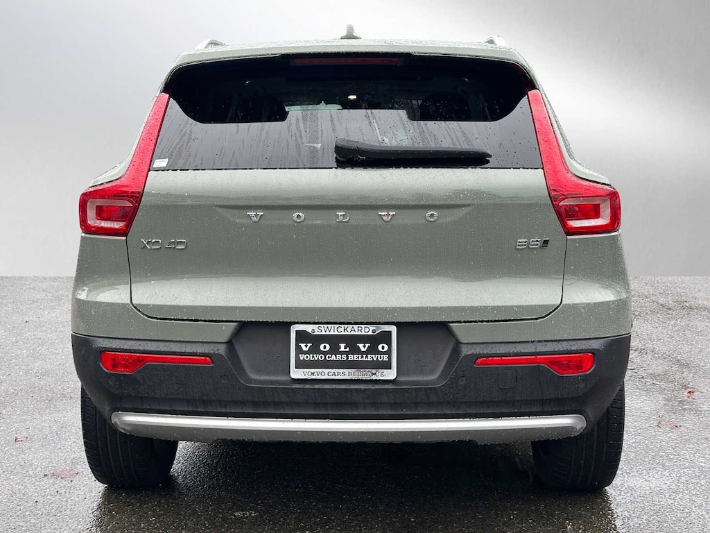 Certified 2023 Volvo XC40 B5 AWD Plus Bright SUV