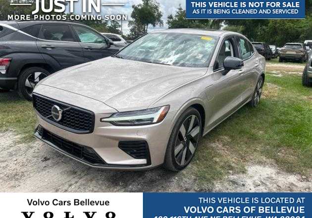 2024 Volvo S60 T8 Recharge Plus Dark Theme AWD's photo