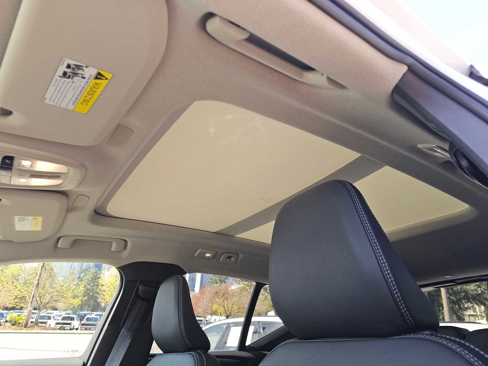 2025 Volvo XC40 Core - Photo 23