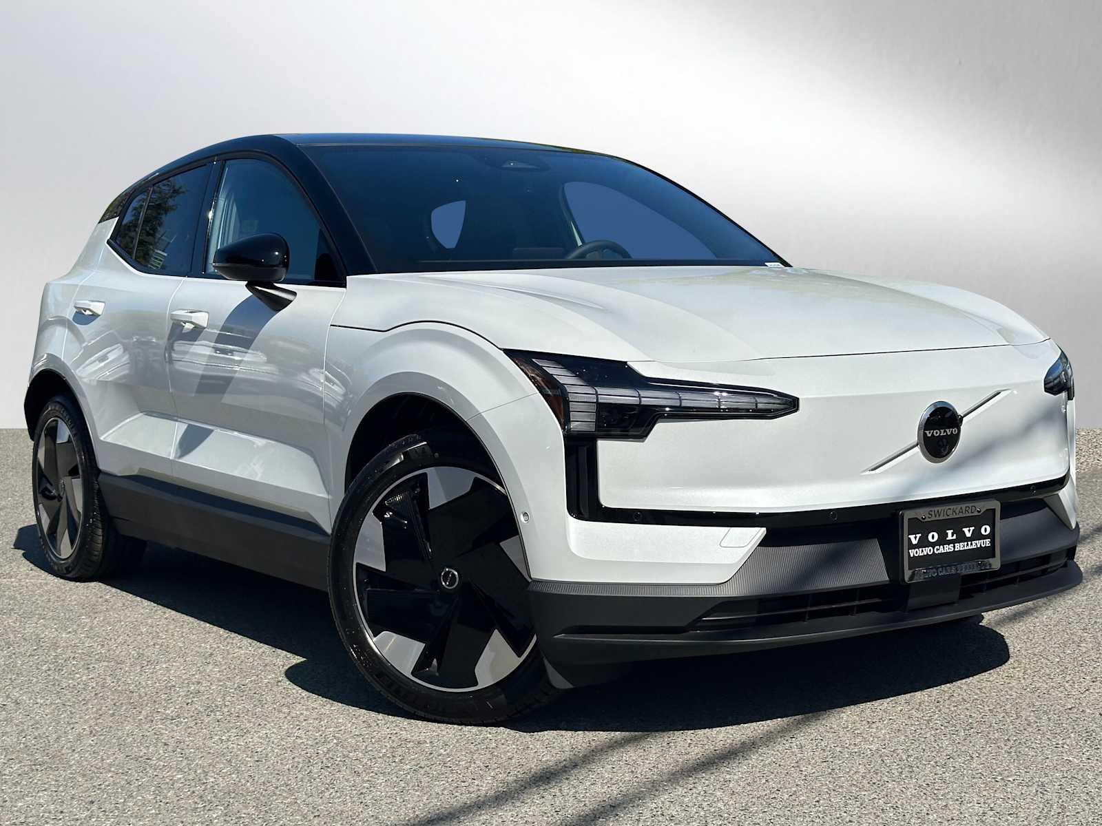 2026 Volvo EX30 Twin Motor Performance Ultra's photo