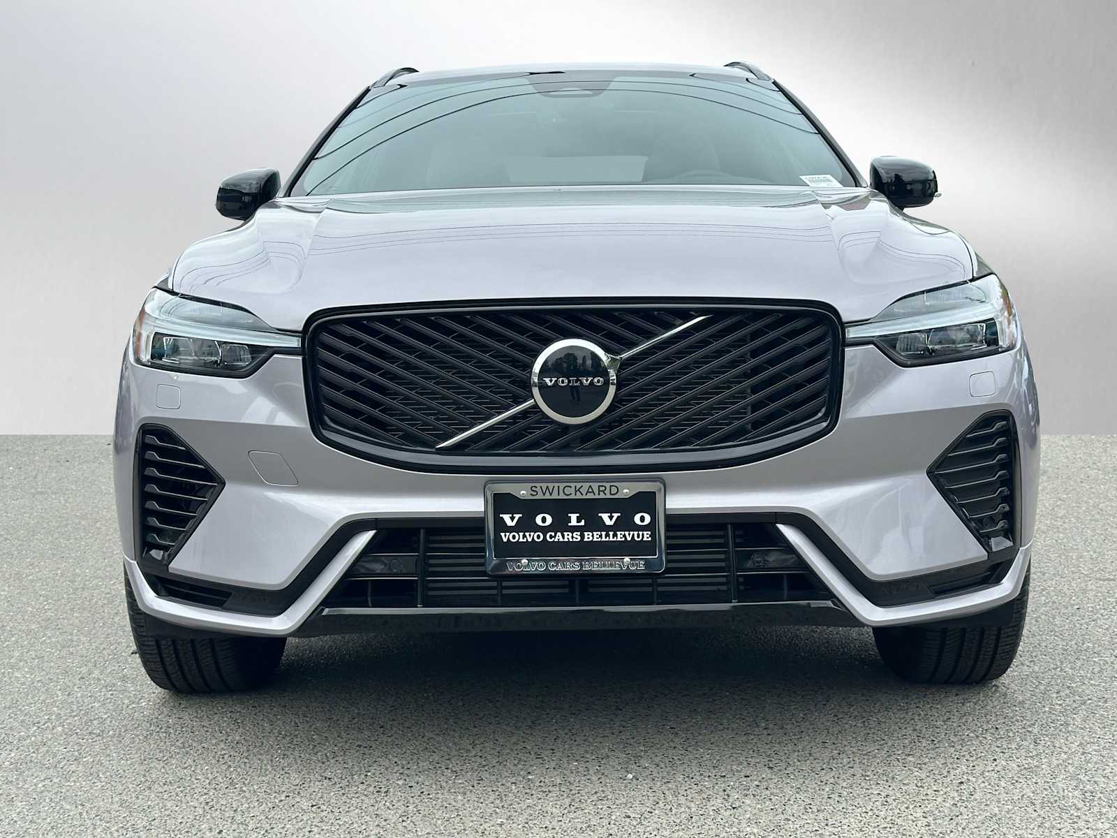 2026 Volvo XC60 Core - Photo 8