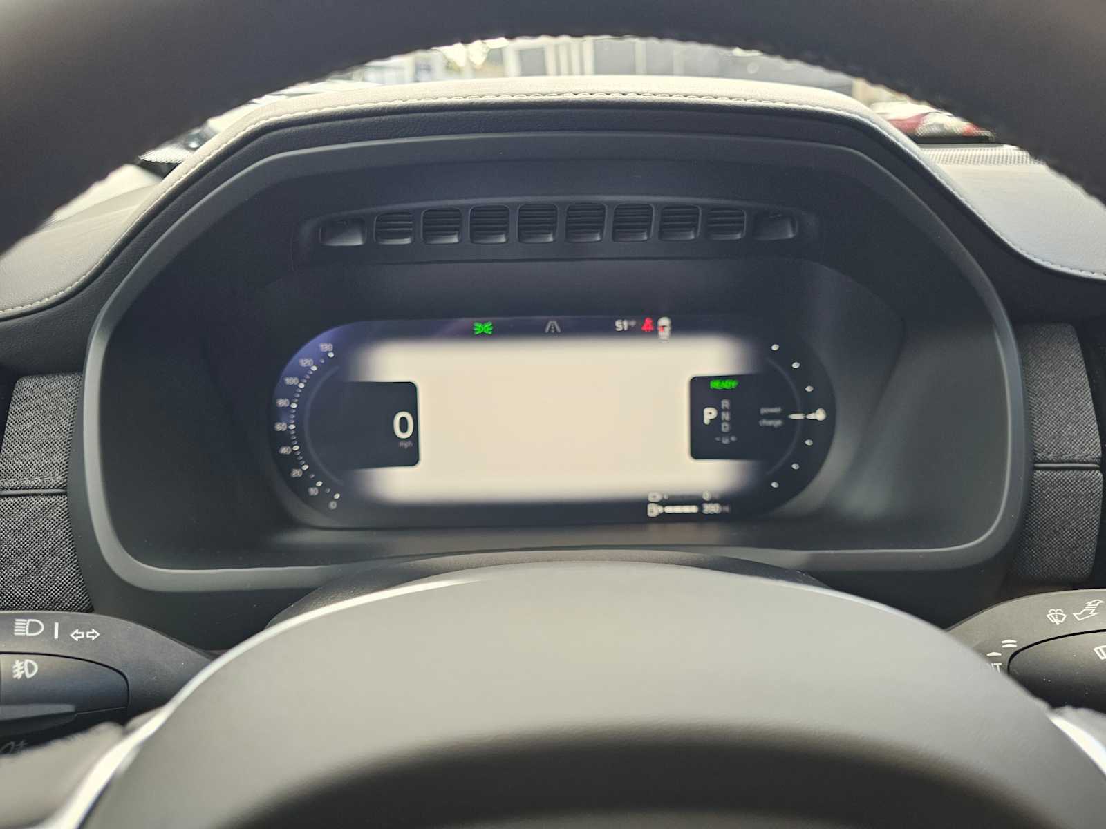 2025 Volvo XC90 Plus - Photo 24