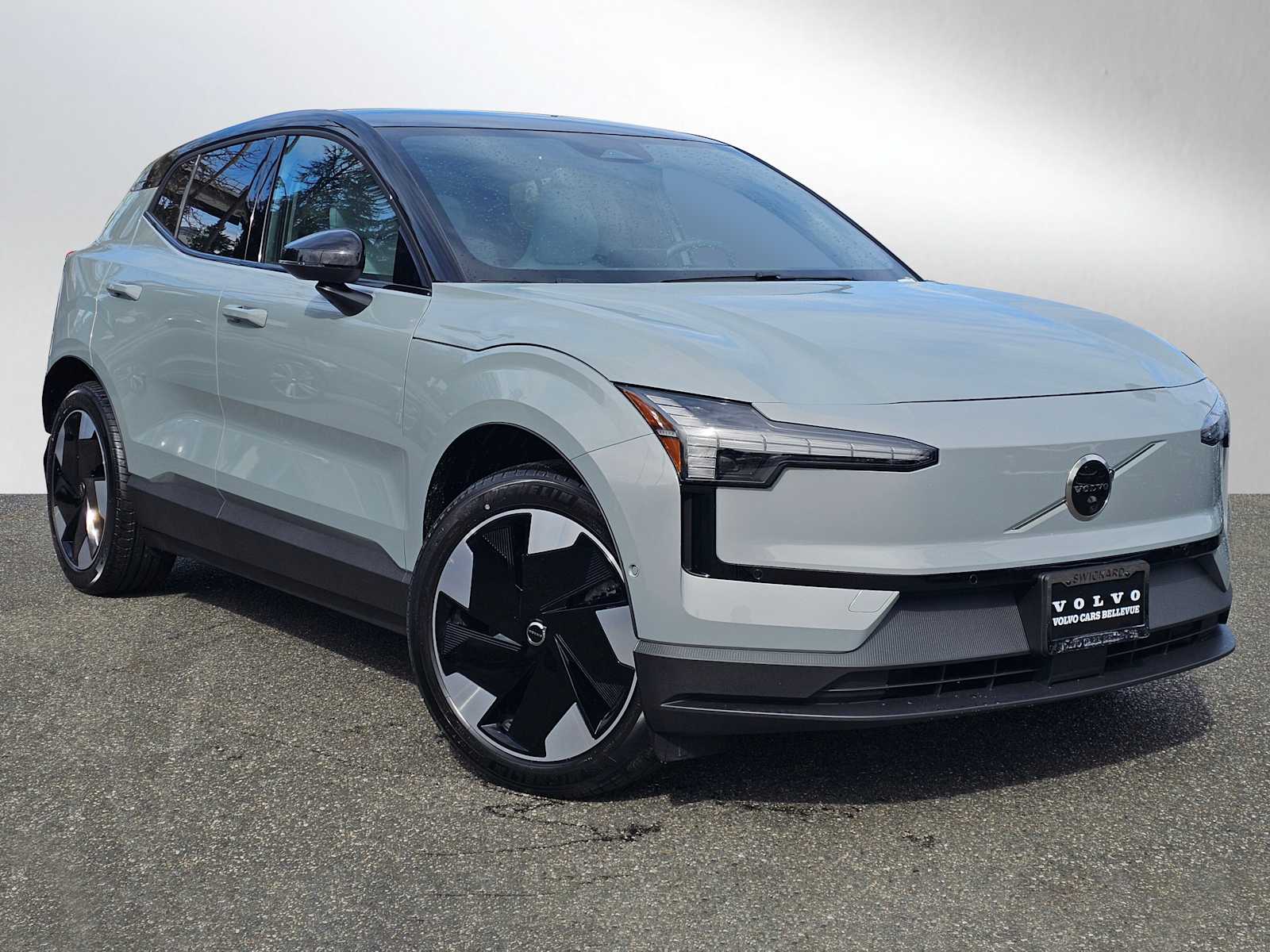 2026 Volvo EX30 Twin Motor Performance Ultra's photo