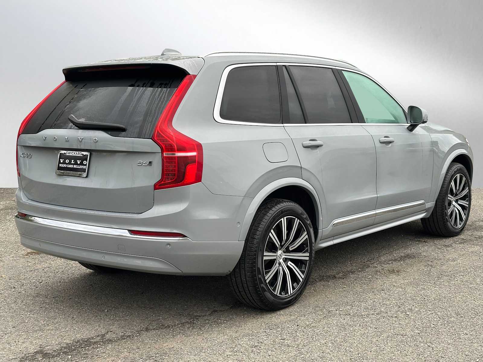 2025 Volvo XC90 Plus photo 3
