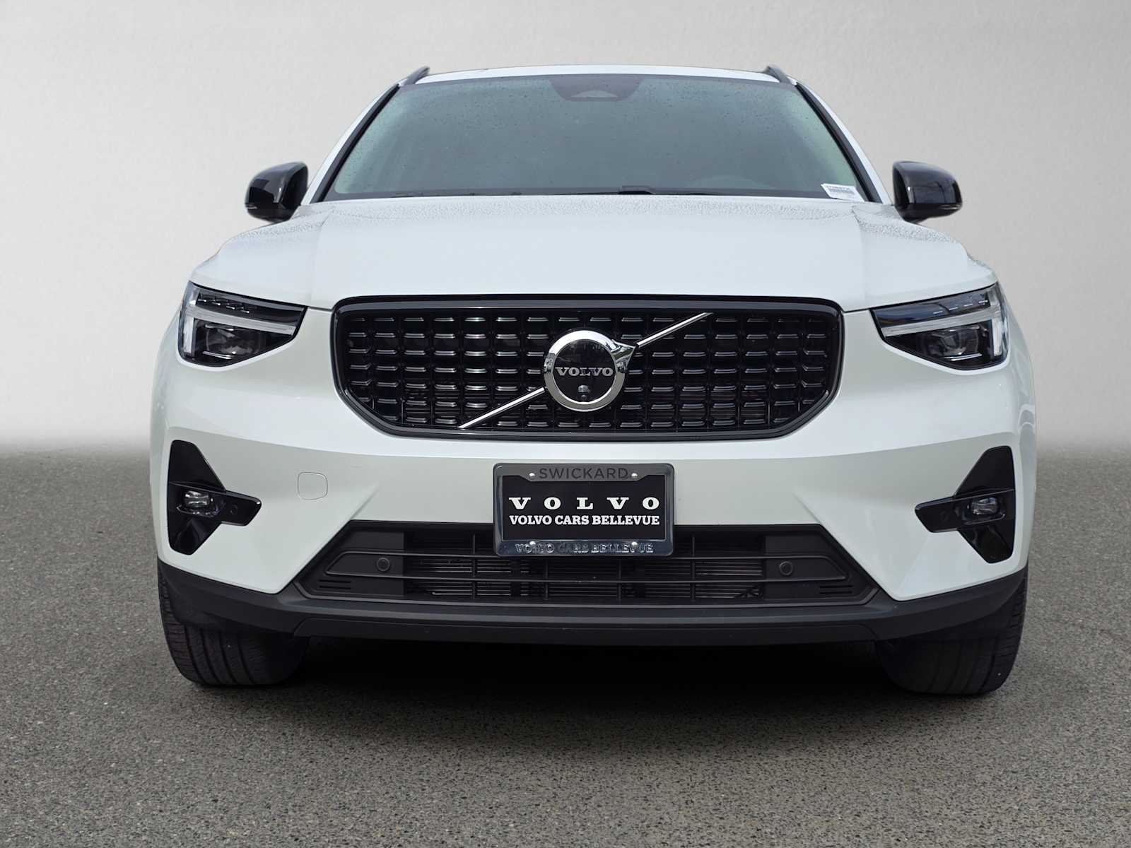 2026 Volvo XC40 Ultra - Photo 8