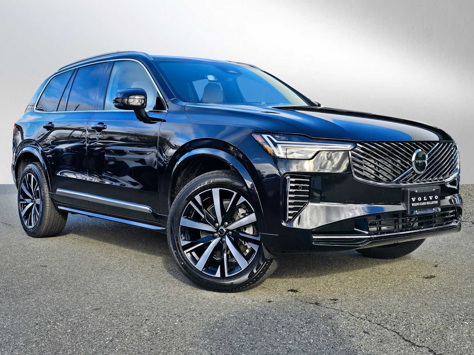 2026 Volvo XC90 B5 Core Bright 4WD's photo