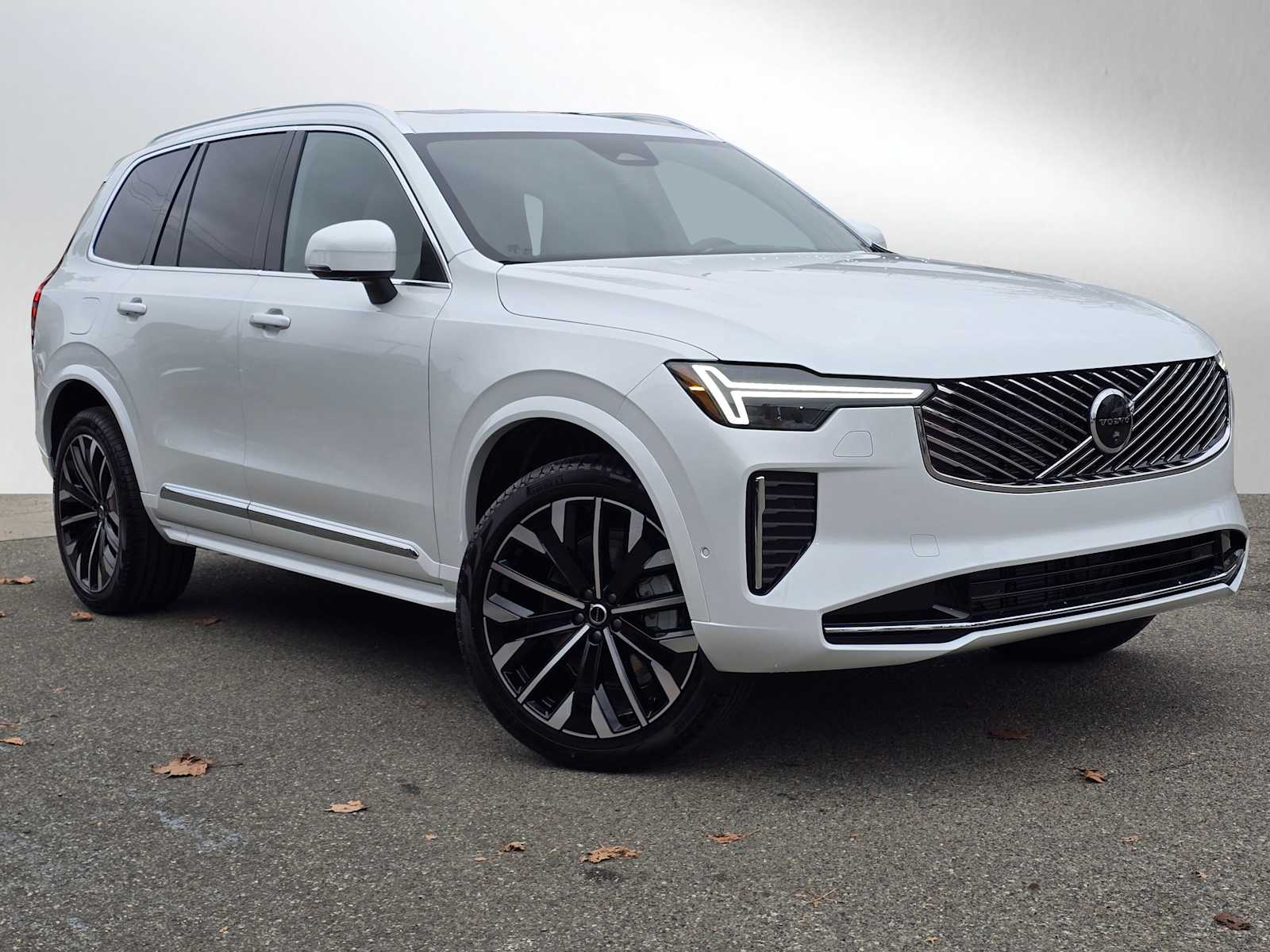 2026 Volvo XC90 B6 Plus Bright 7-Seater 4WD's photo