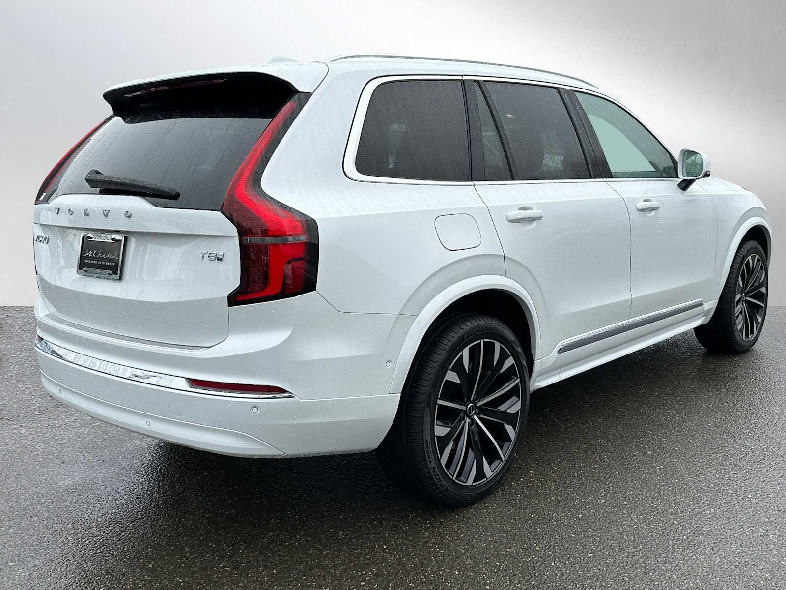 2025 Volvo XC90 Plus - Photo 7
