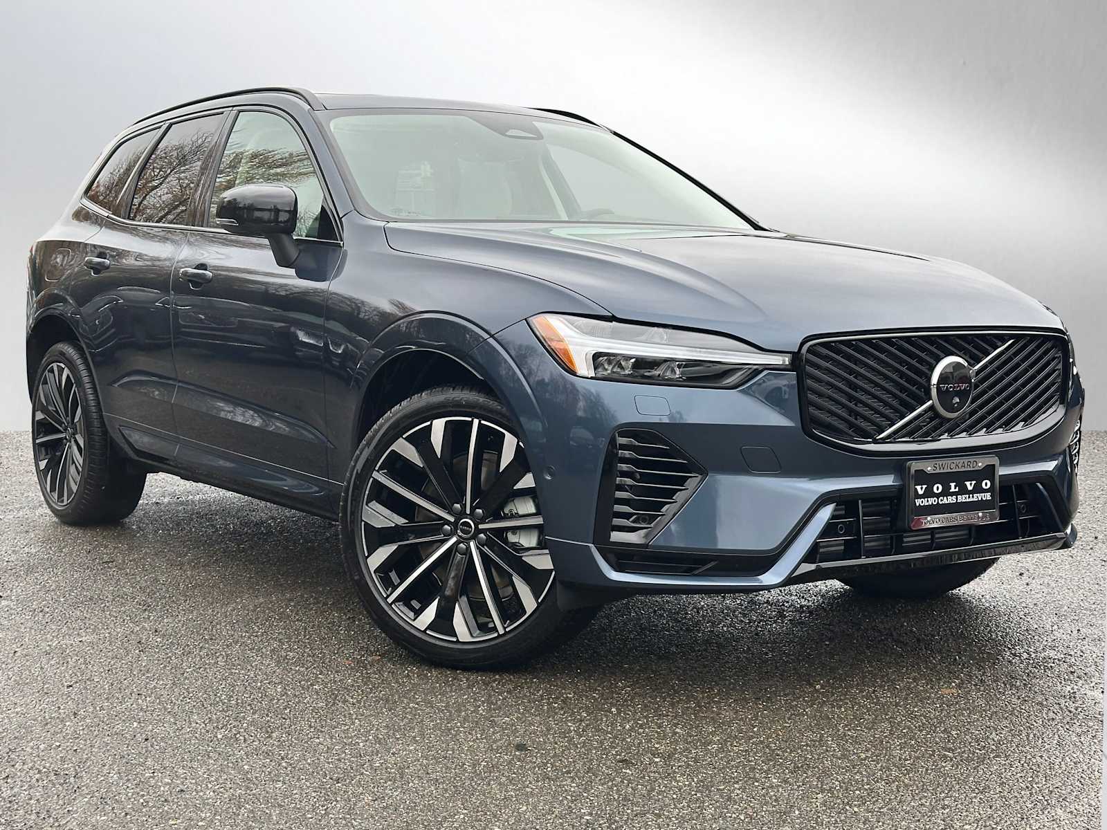 2026 Volvo XC60 Ultra's photo