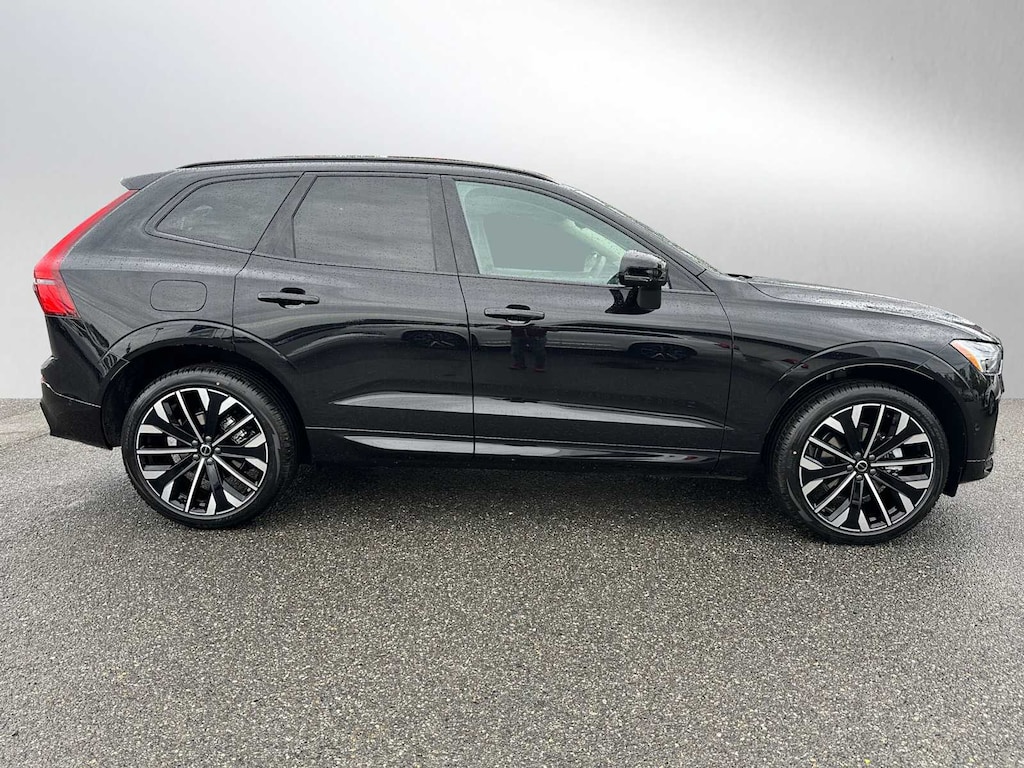 New 2026 Volvo XC60 B5 Ultra SUV