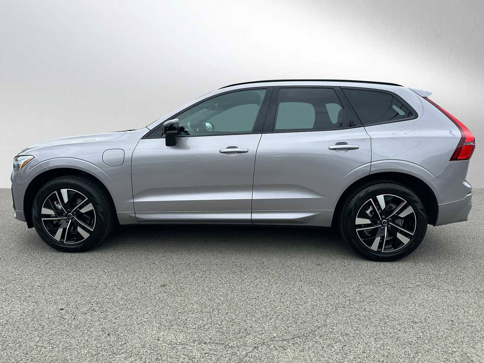 2026 Volvo XC60 Core - Photo 6