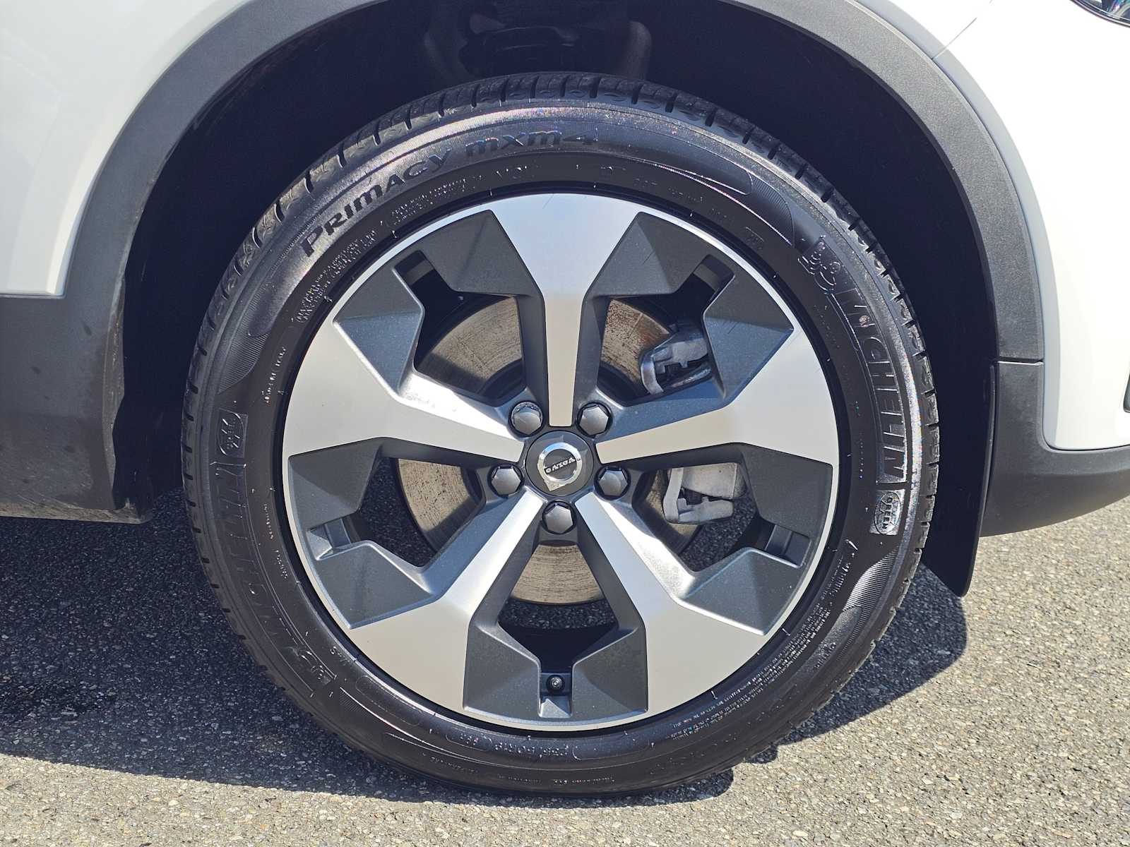 2025 Volvo XC40 Core - Photo 9